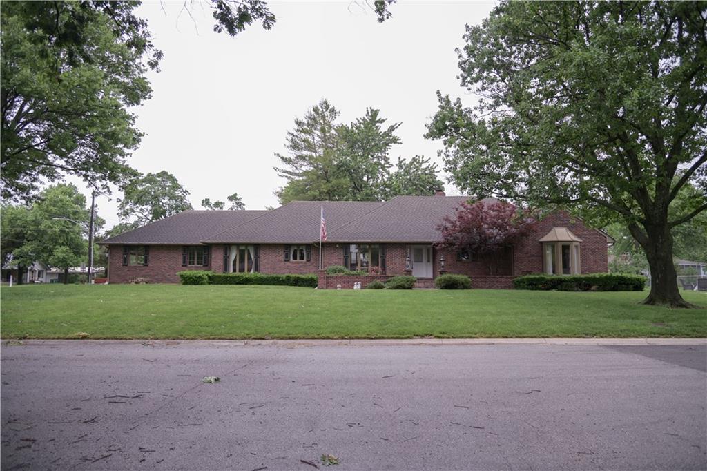 1102 Nakomis Drive