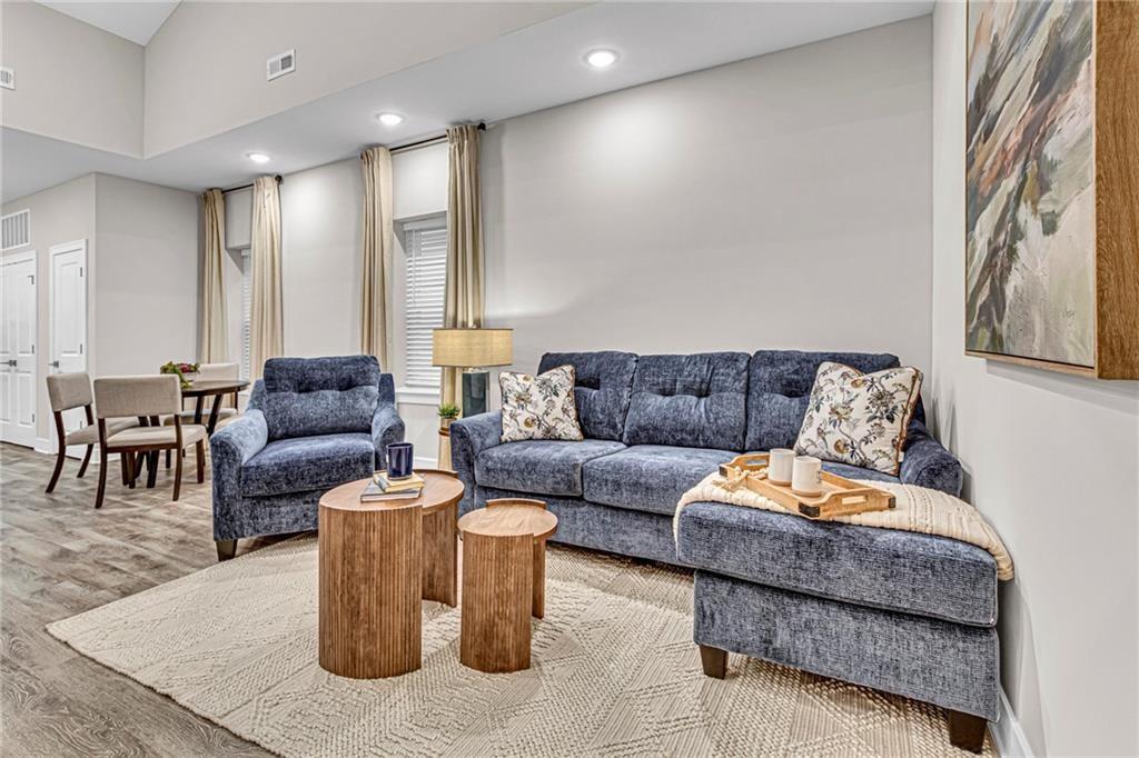 5824 Hunter Court - Photo 1