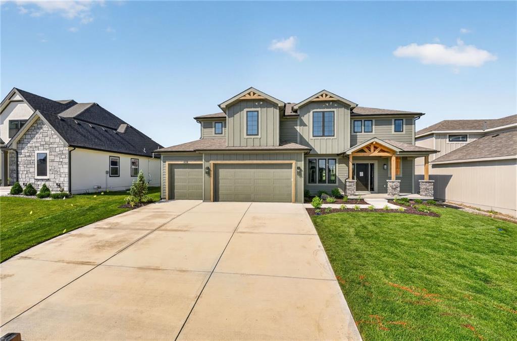 8007 NE 77th Street - Photo 1