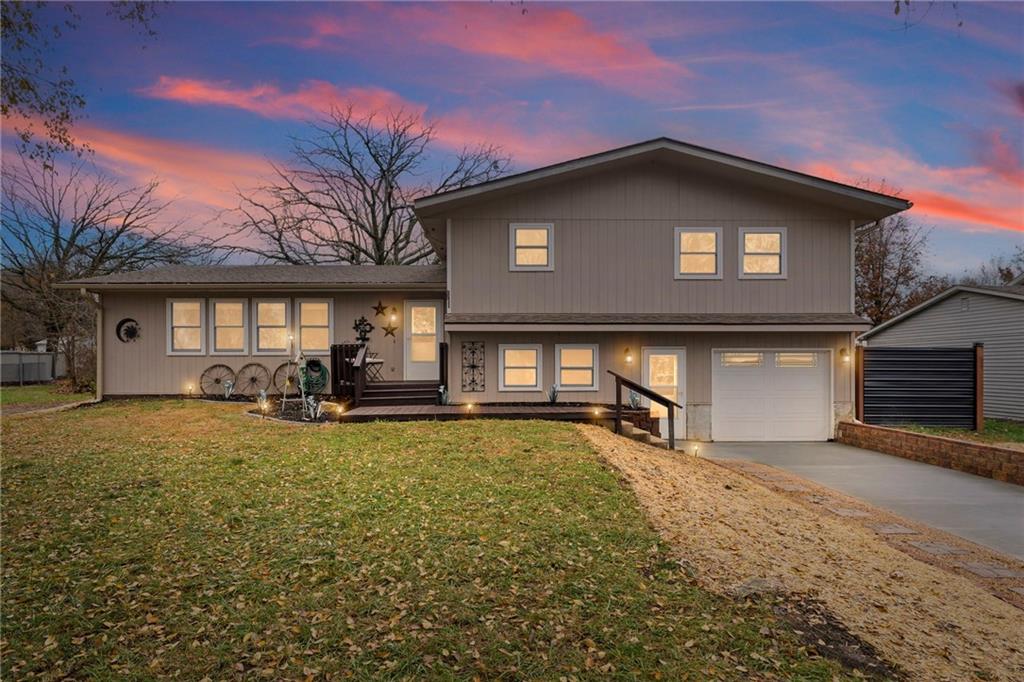 211 N Lincoln Street - Photo 1