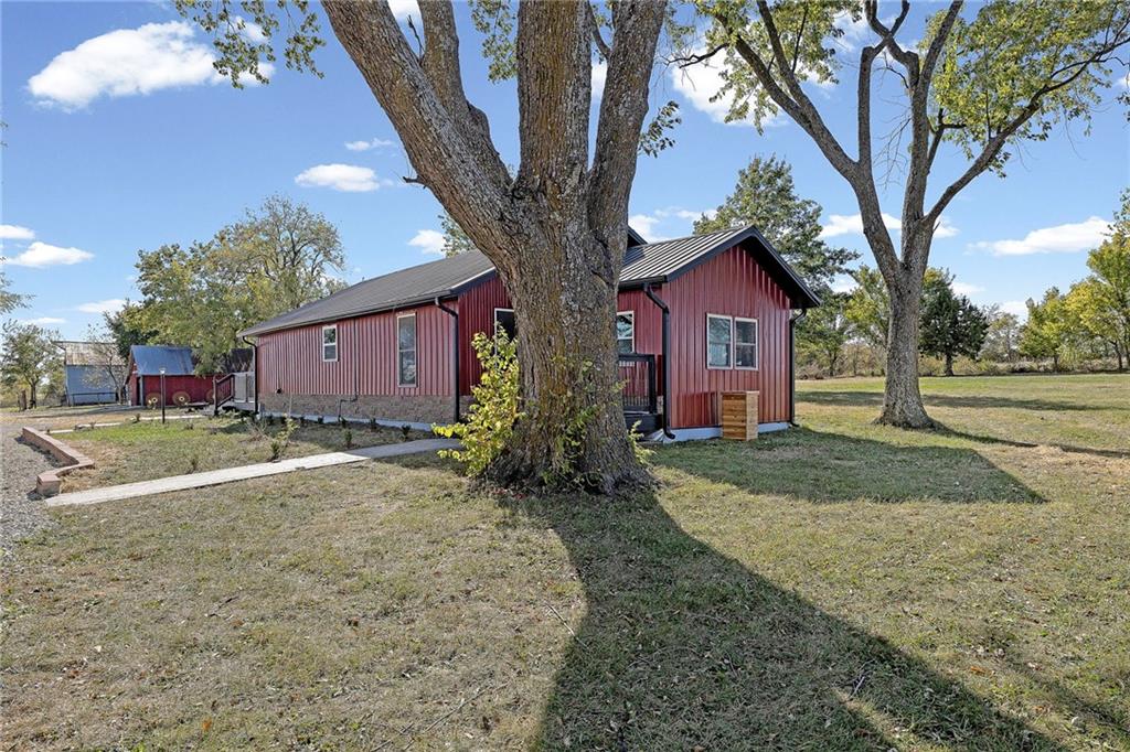 22244 NW 1400th Road