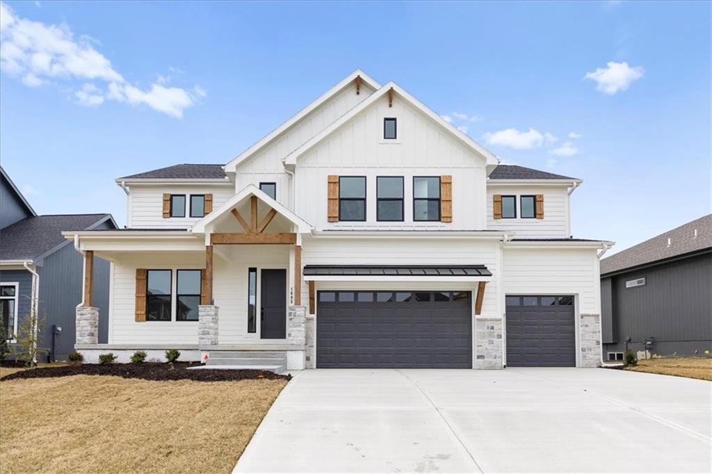 1605 SW Arbor Park Drive - Photo 1