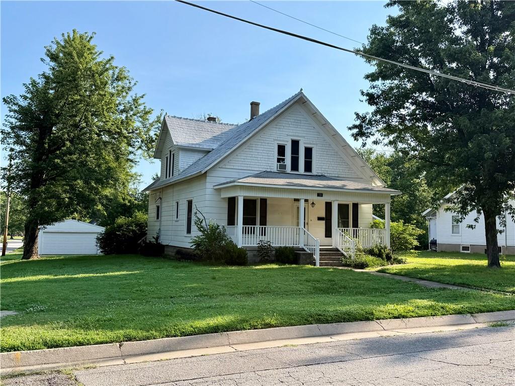 728 W Hunter Street - Photo 1