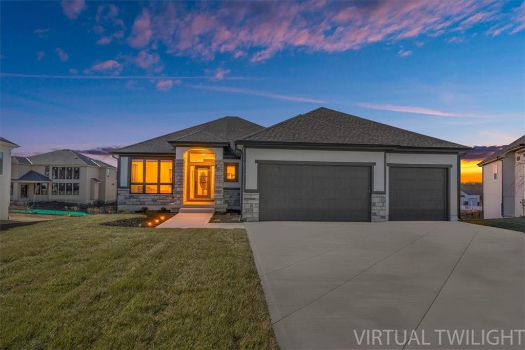 2319 SW Serena Place - Photo 1