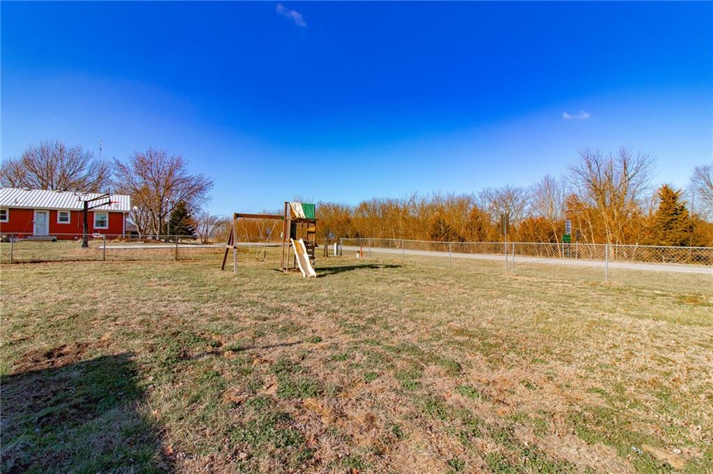 206 SW 1671st Road - Photo 1