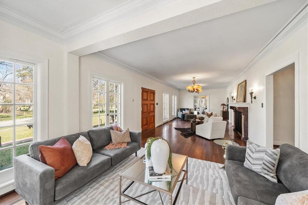 1205 W 60th Terrace - Photo 1