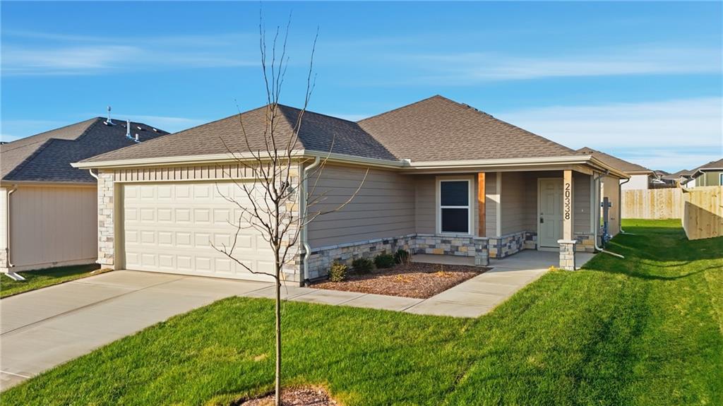 509 W Bluebird Street - Photo 1