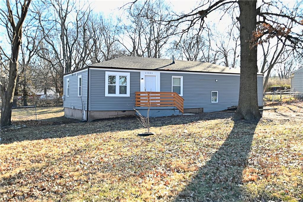 11505 Grandview Road - Photo 1