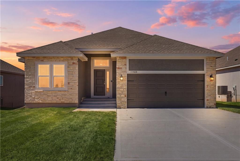 11460 N Auburndale Circle - Photo 1
