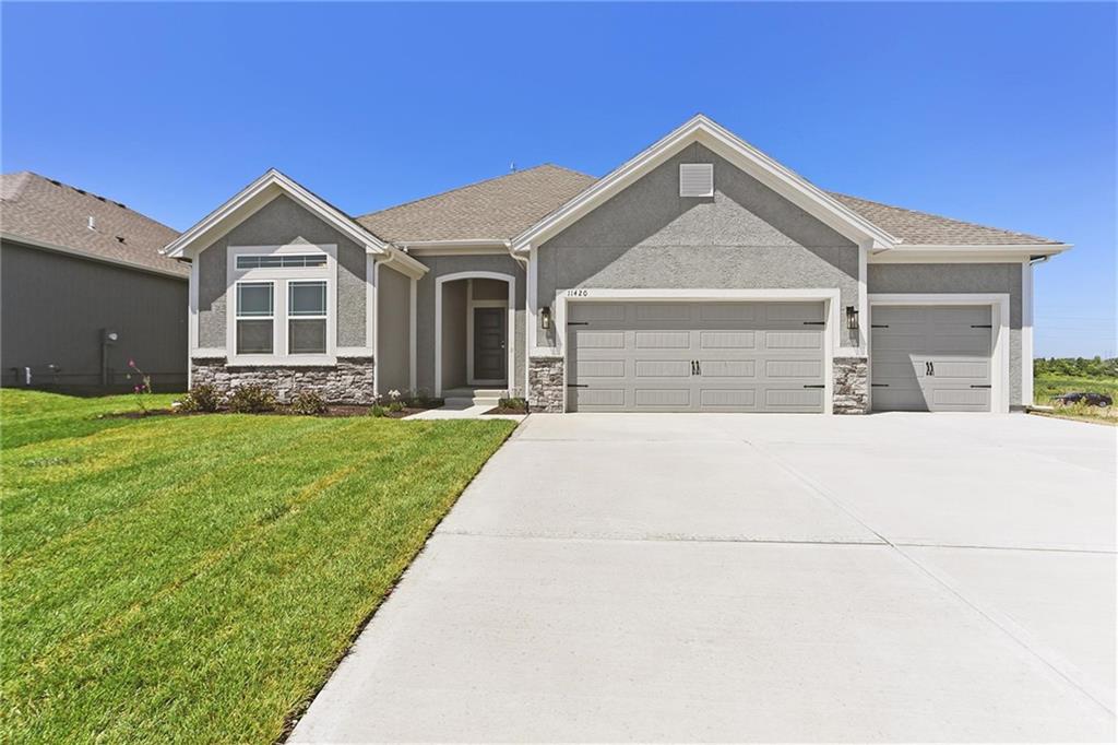 11448 N Auburndale Circle - Photo 1