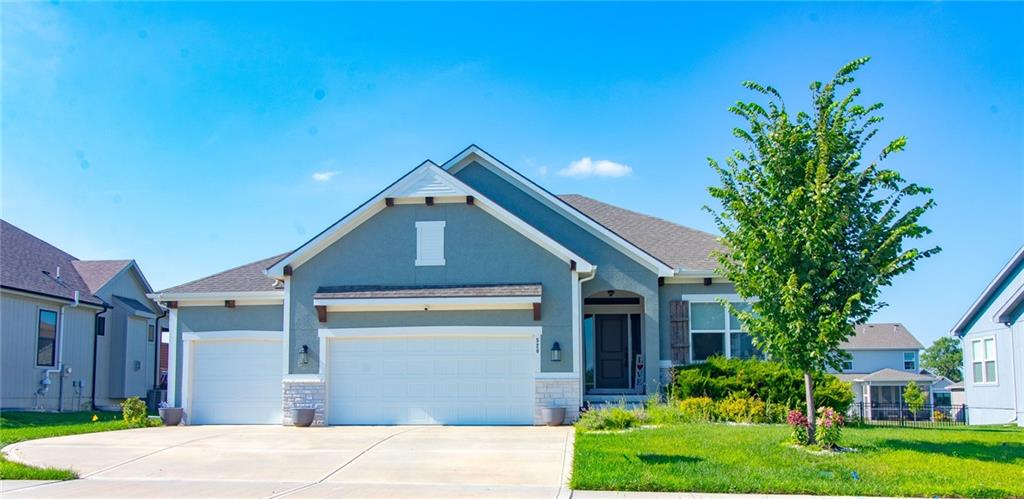 520 SE David Road - Photo 1