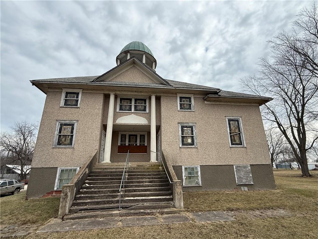 601 6th Street - Photo 1