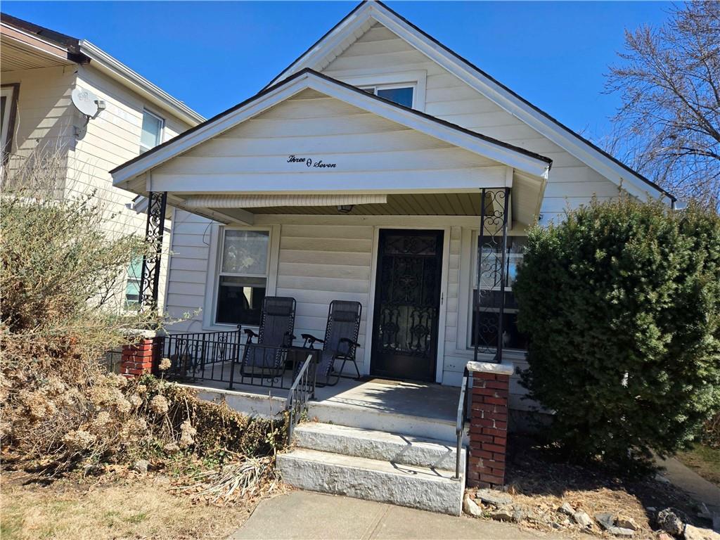 307 White Avenue - Photo 1