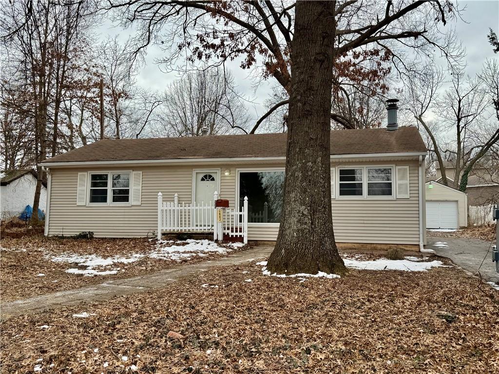 223 E Bannister Road - Photo 1