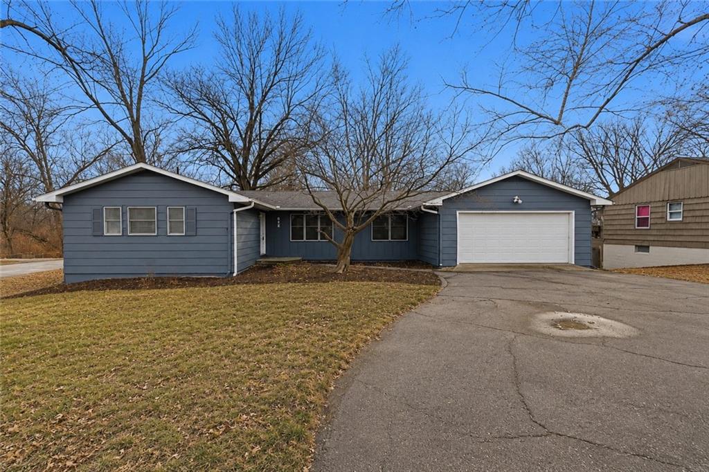 612 Christopher Street - Photo 1