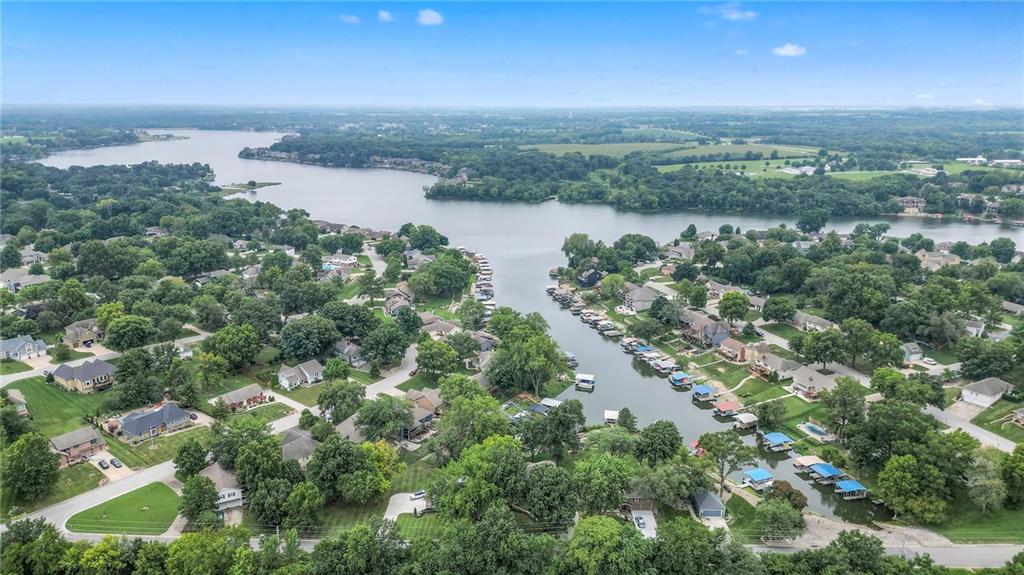 244 N Winnebago Drive - Photo 1