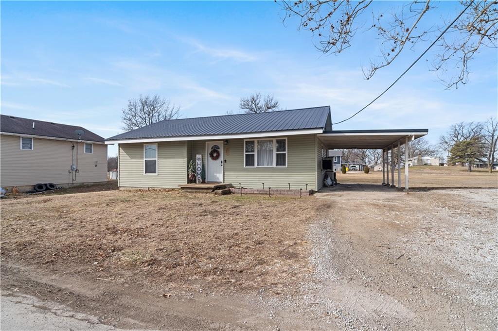131 Ash Street - Photo 1