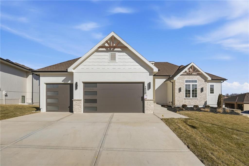1520 NE Stewart Place - Photo 1