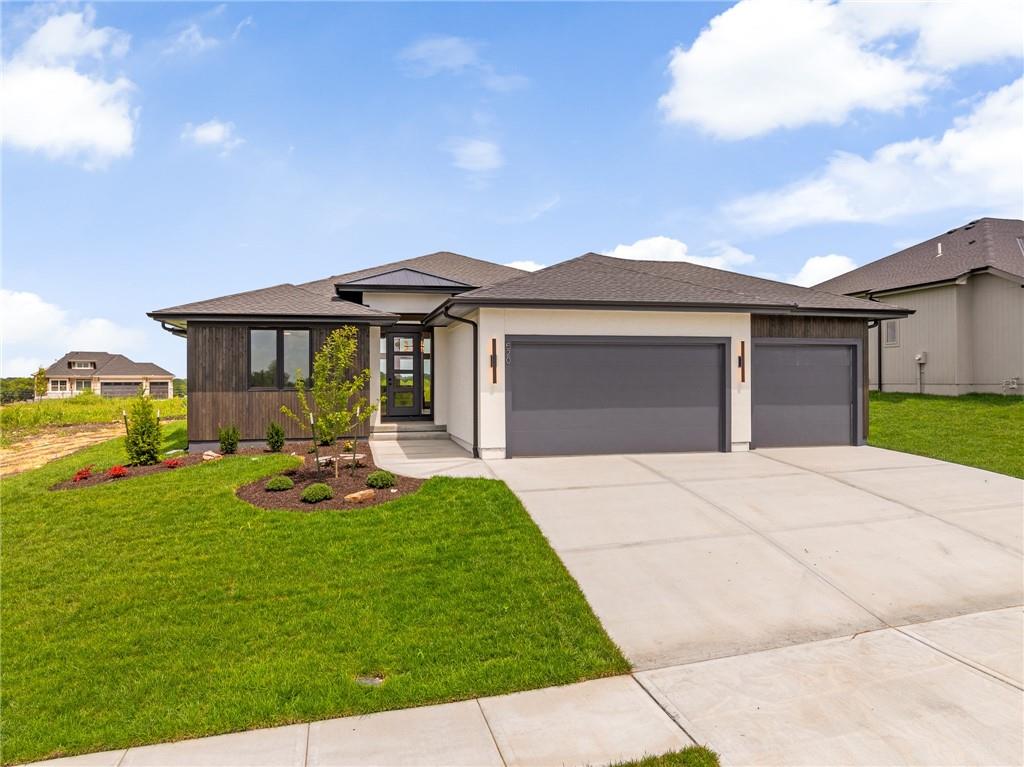 520 Bentwater Drive - Photo 1