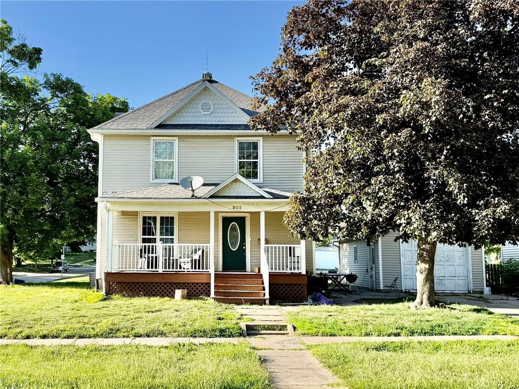 321 W 5th Street - Photo 1