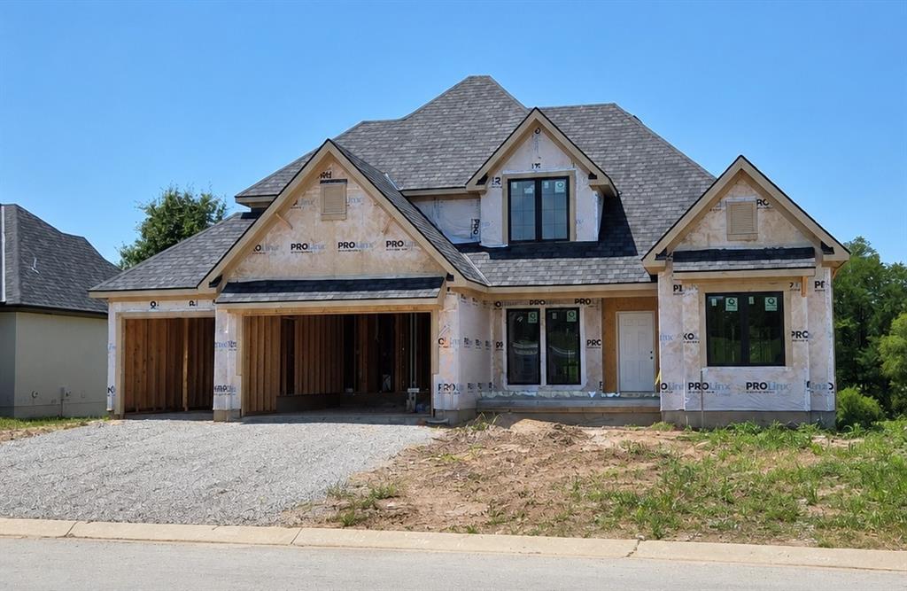 8740 N LEWIS Avenue - Photo 1
