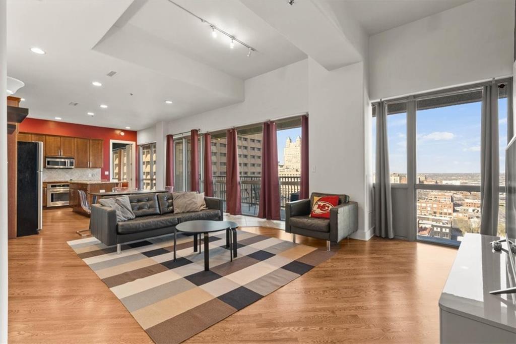 600 Admiral Boulevard #1905 - Photo 1