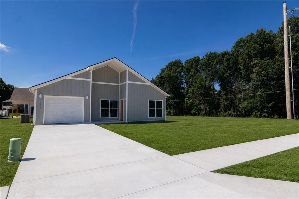 1505 Ashton Way - Photo 1