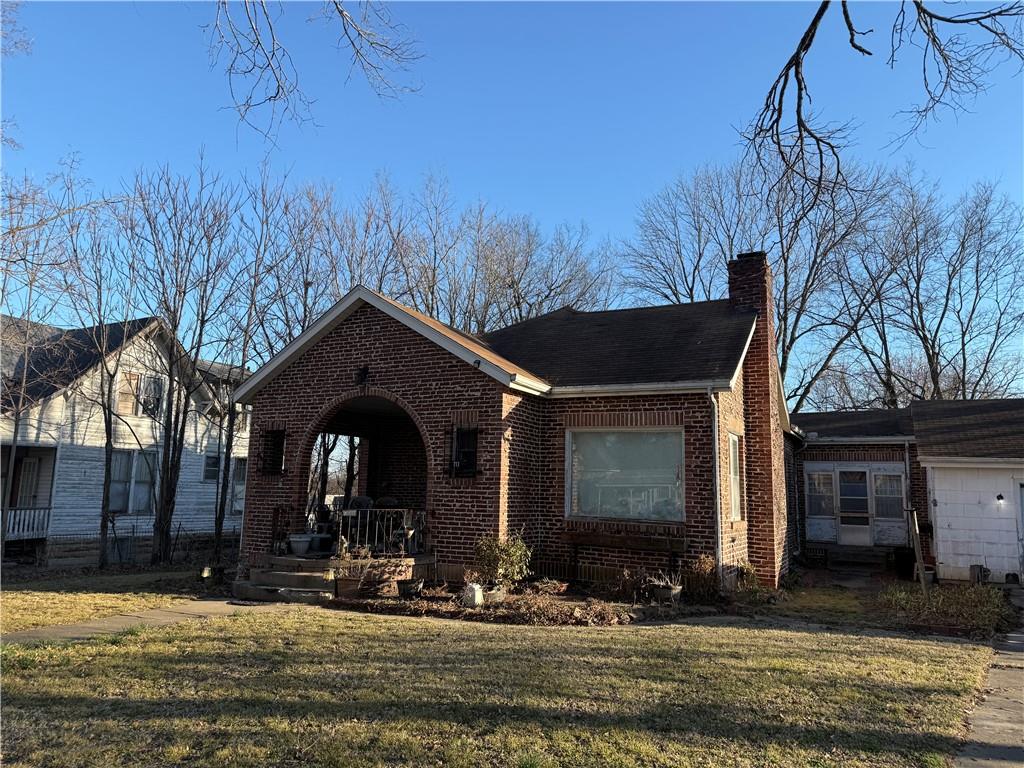 717 E Poplar Street