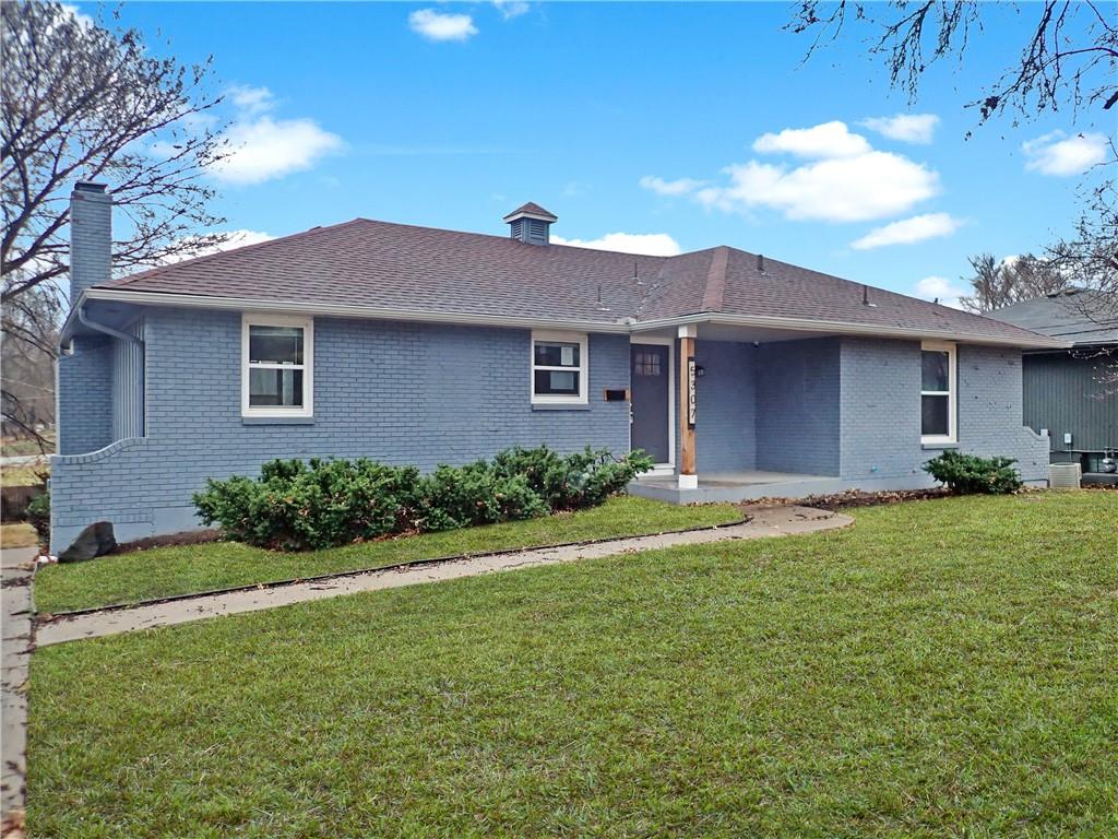 5307 Lewis Avenue - Photo 1