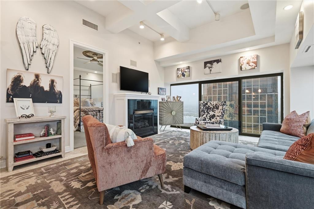 1101 Walnut Street #1707 - Photo 1