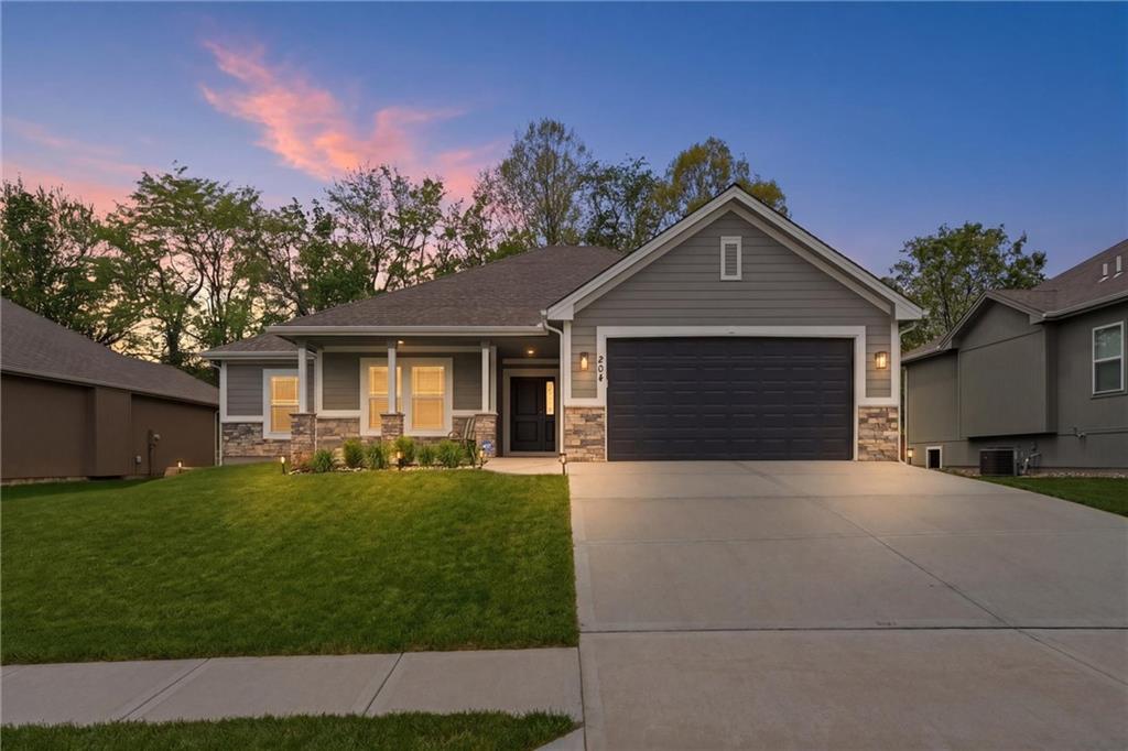 204 S MARIMACK Court - Photo 1