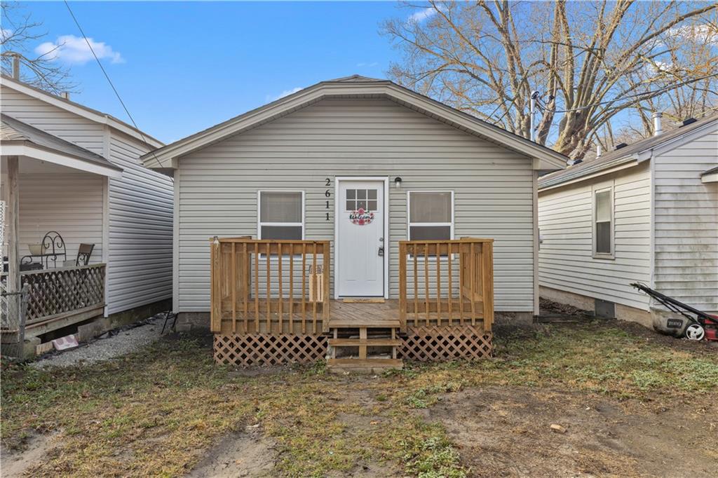 2611 NE Ingram Street - Photo 1