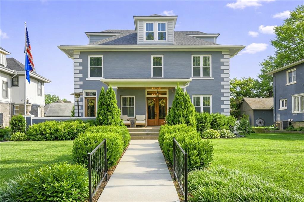 3215 Windsor Avenue - Photo 1