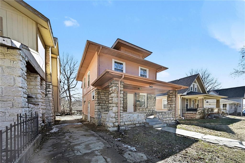 2463 Denver Avenue - Photo 1