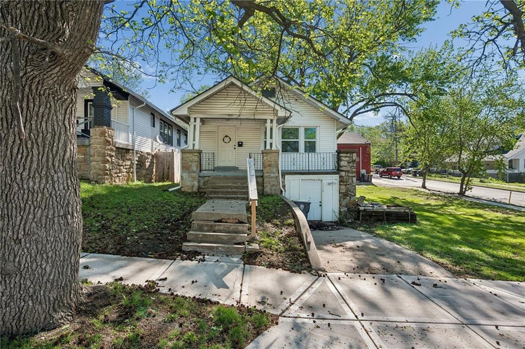 4943 Michigan Avenue - Photo 1