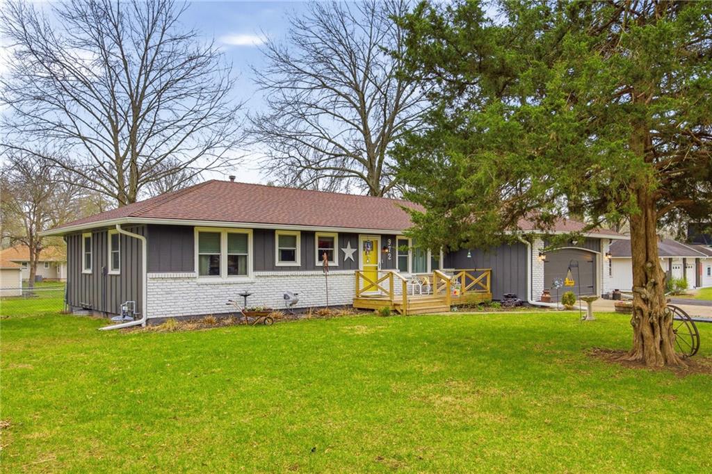 972 Glengera Street - Photo 1