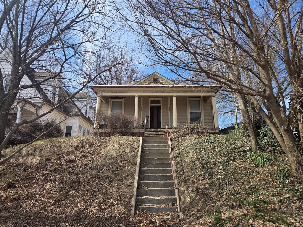 1618 Main Street - Photo 1