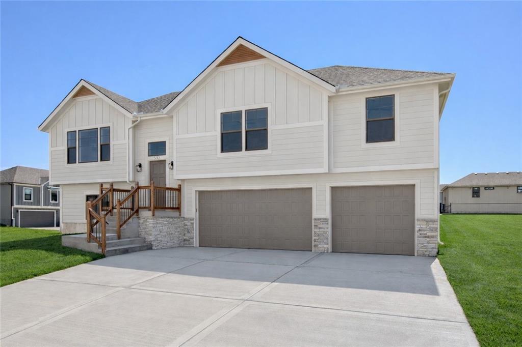 1325 N Holland Court - Photo 1