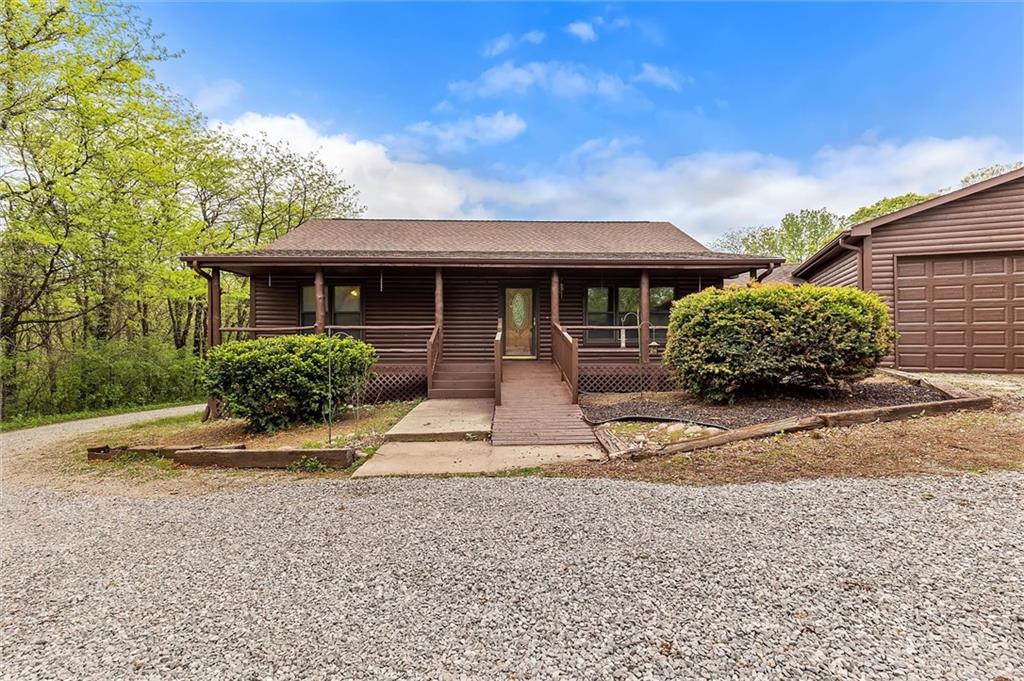 3389 SE Old Barn Lane - Photo 1