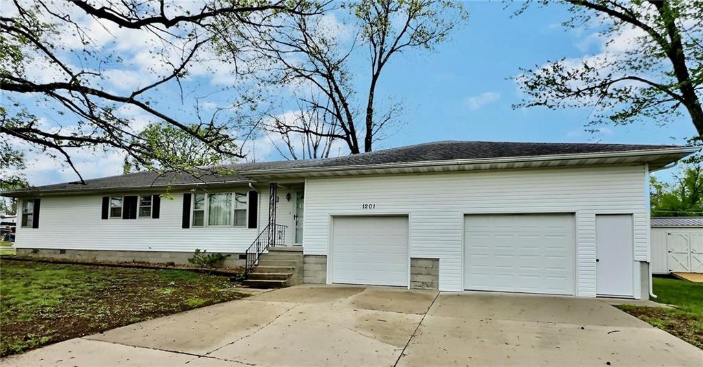 1201 S 1st Street - Photo 1
