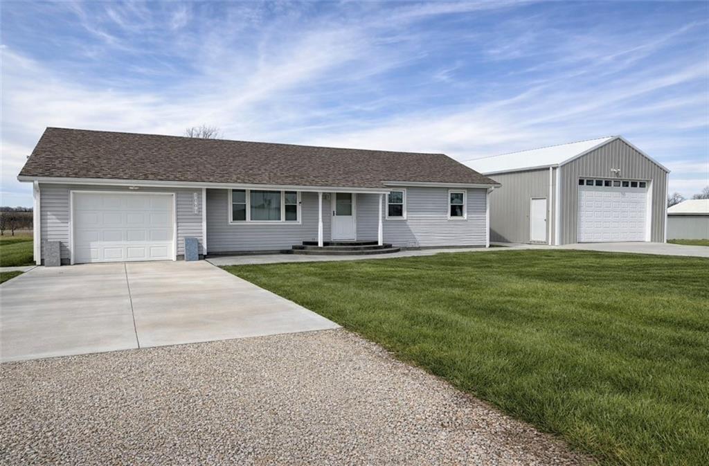 1002 S Hughes Street - Photo 1