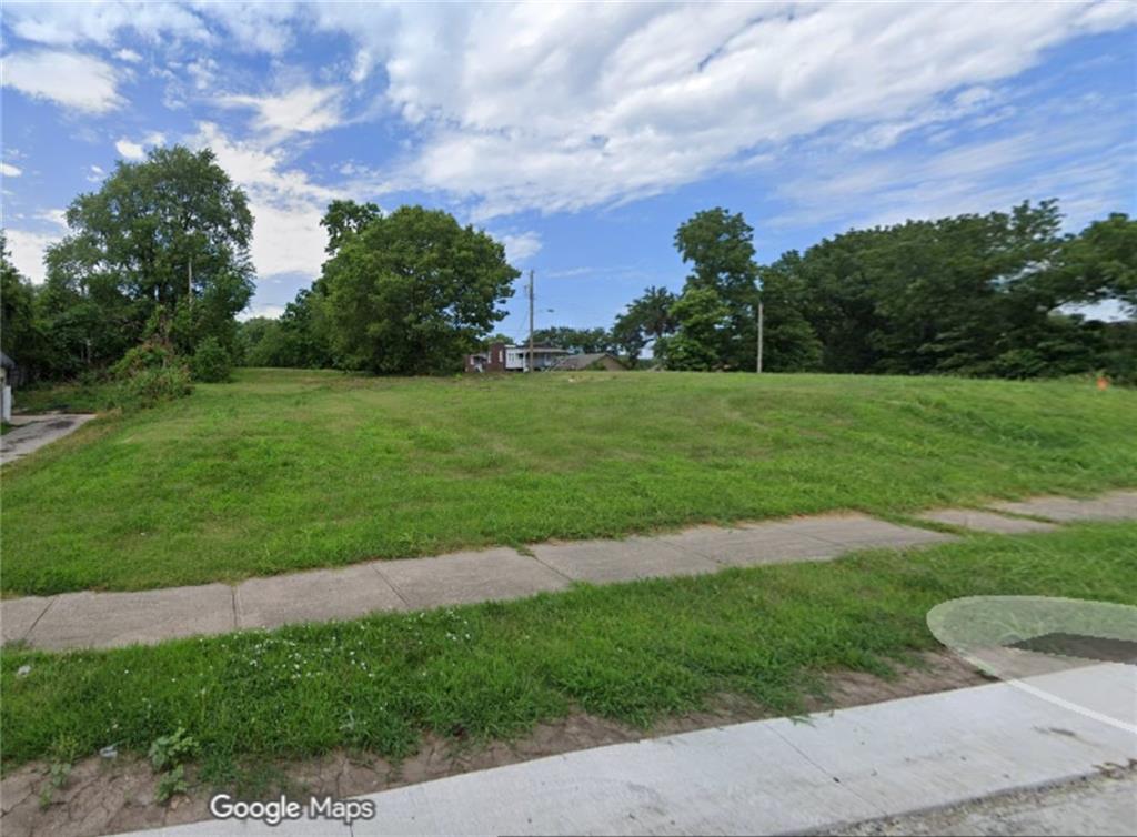 1706 Greeley Avenue - Photo 1