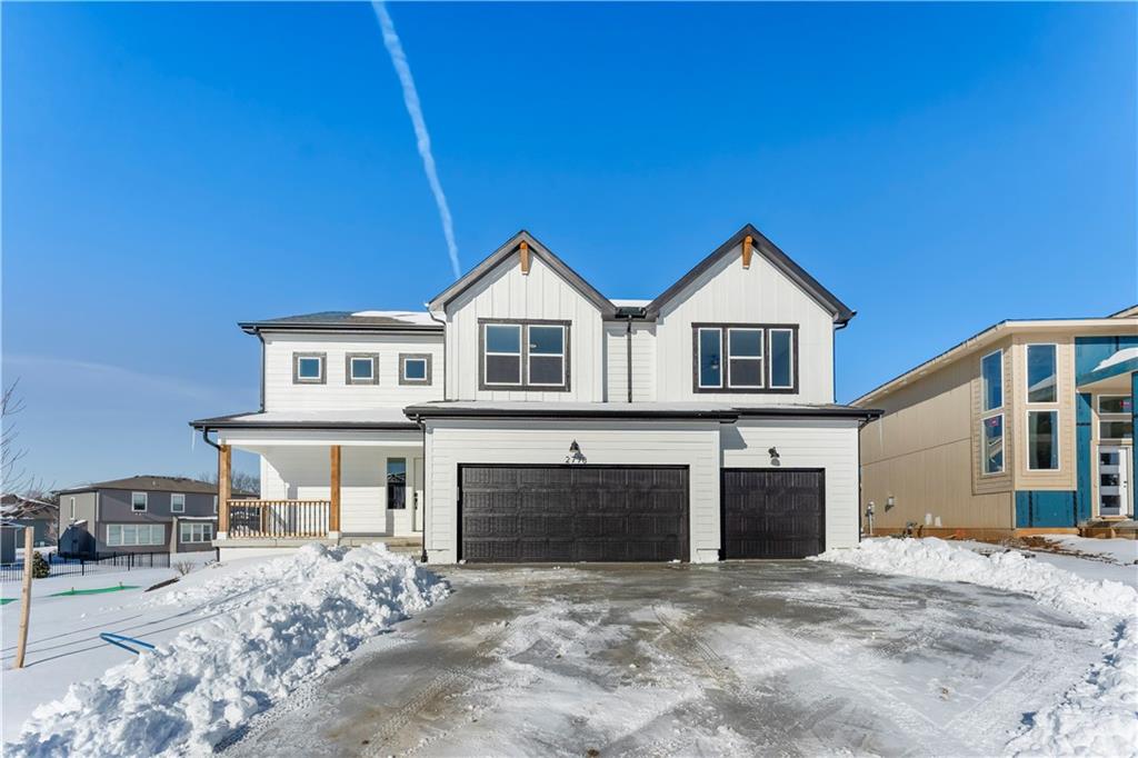 354 SW Chavis Drive - Photo 1
