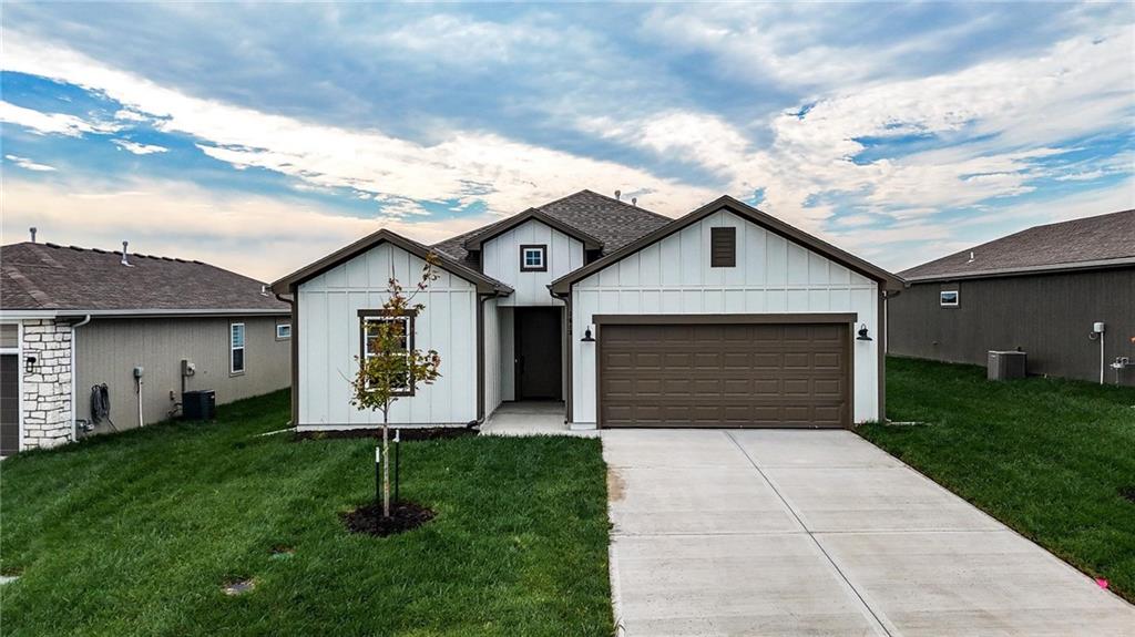32735 W 176th Terrace