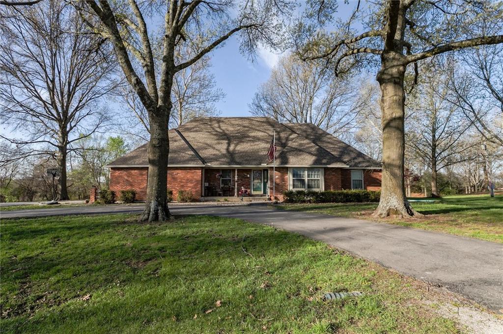 11 Skyline Drive - Photo 1