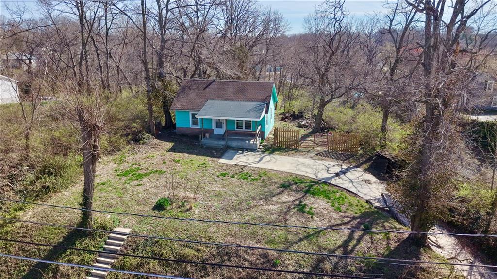 9409 E Independence Avenue - Photo 1