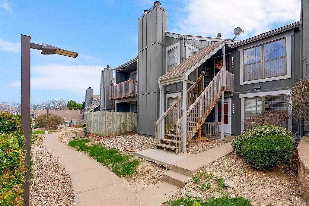 12739 W 110th Terrace - Photo 1