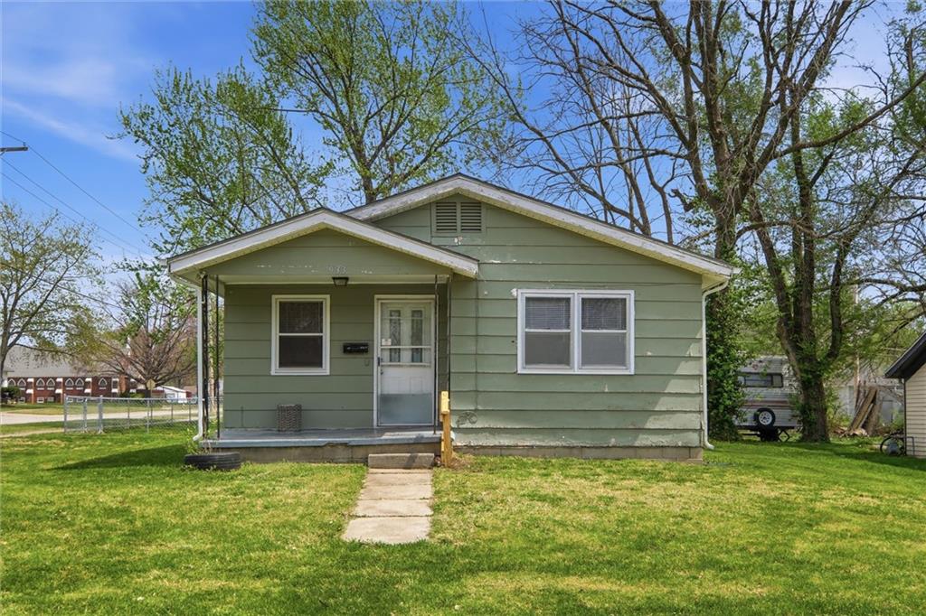 933 N Cedar Street
