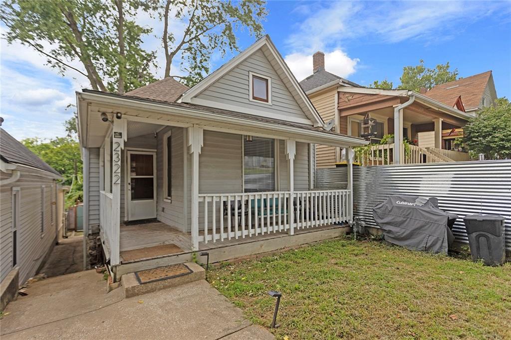 2322 Holly Street - Photo 1
