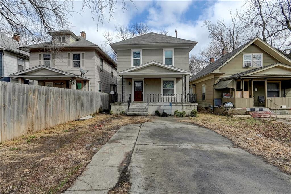 113 N White Avenue - Photo 1